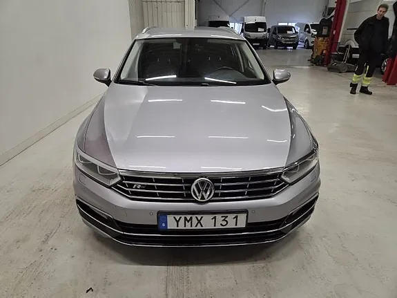 Volkswagen Passat 2018 photo 2