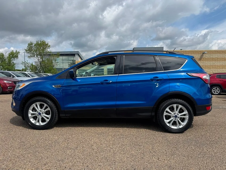 Ford Escape 2018 photo 2