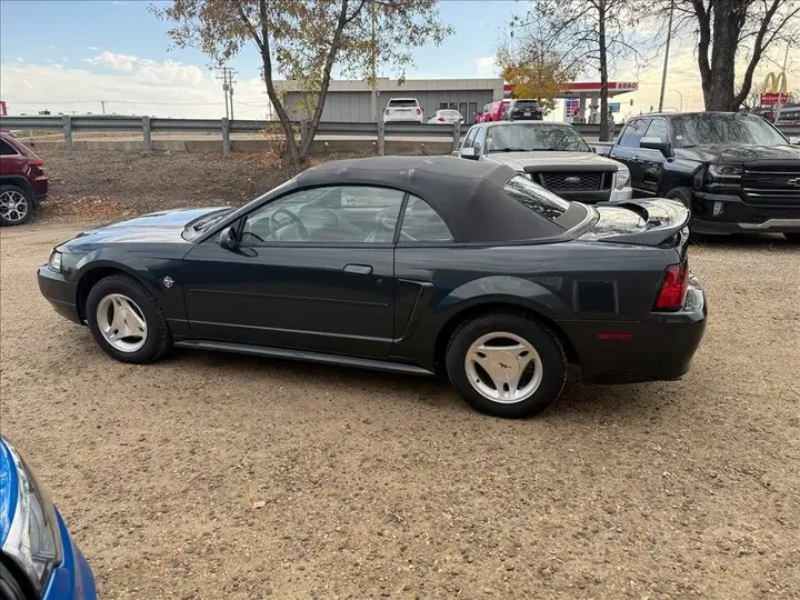 Ford Mustang 1999 photo 3