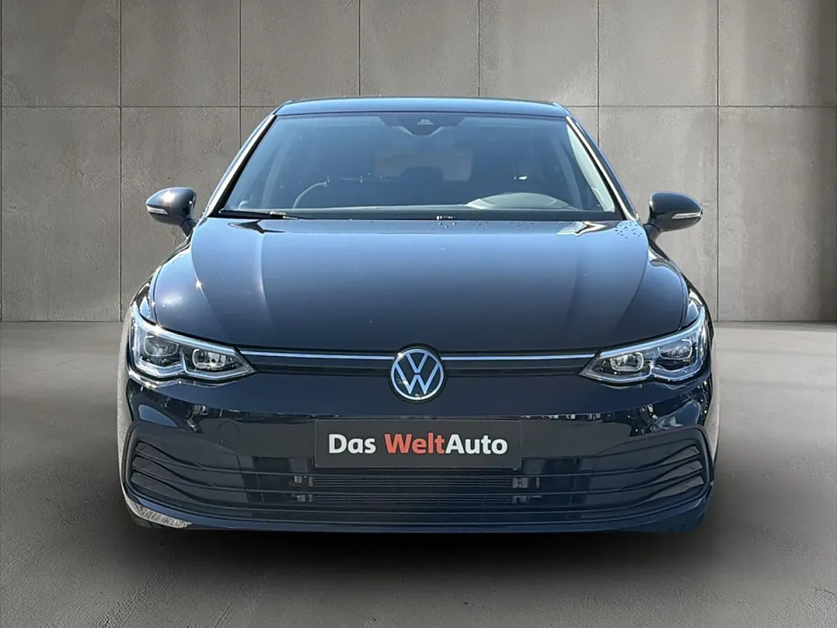 Volkswagen Golf 2023 photo 2