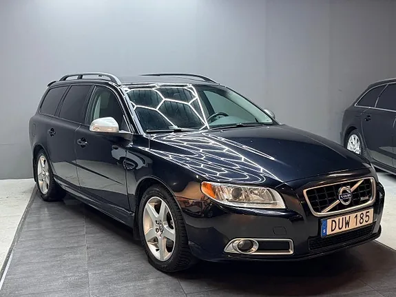 Volvo V70 2011 photo 2