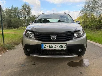 Dacia Sandero 2012 photo 2