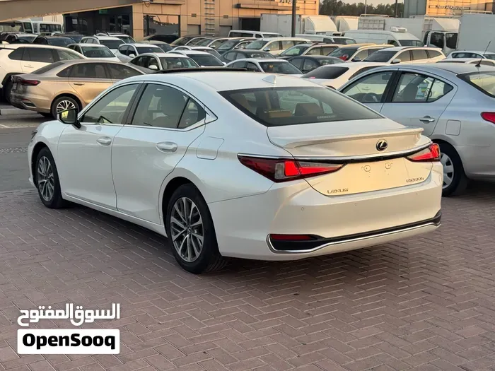 Lexus Es 2023 photo 3
