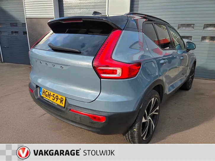 Volvo Xc40 2021 photo 2