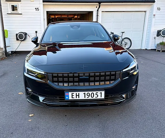 Polestar 2 2023 photo 4