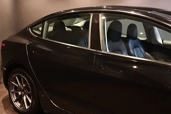Tesla Model 3 2021 photo 3