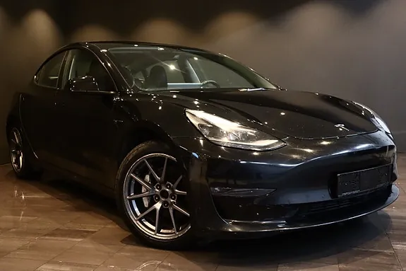 Tesla Model 3 2021 photo 2