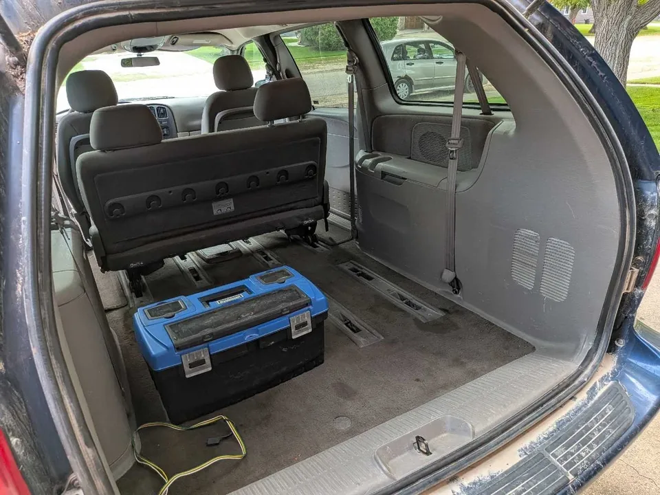 Dodge Grand Caravan 2001 photo 4