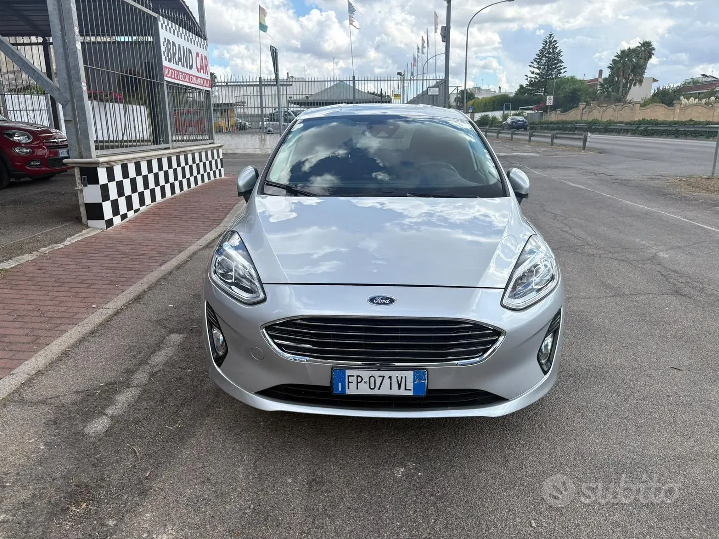 Ford Fiesta 2018 photo 2