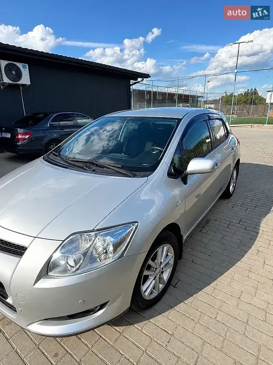 Toyota Auris 2009 photo 4