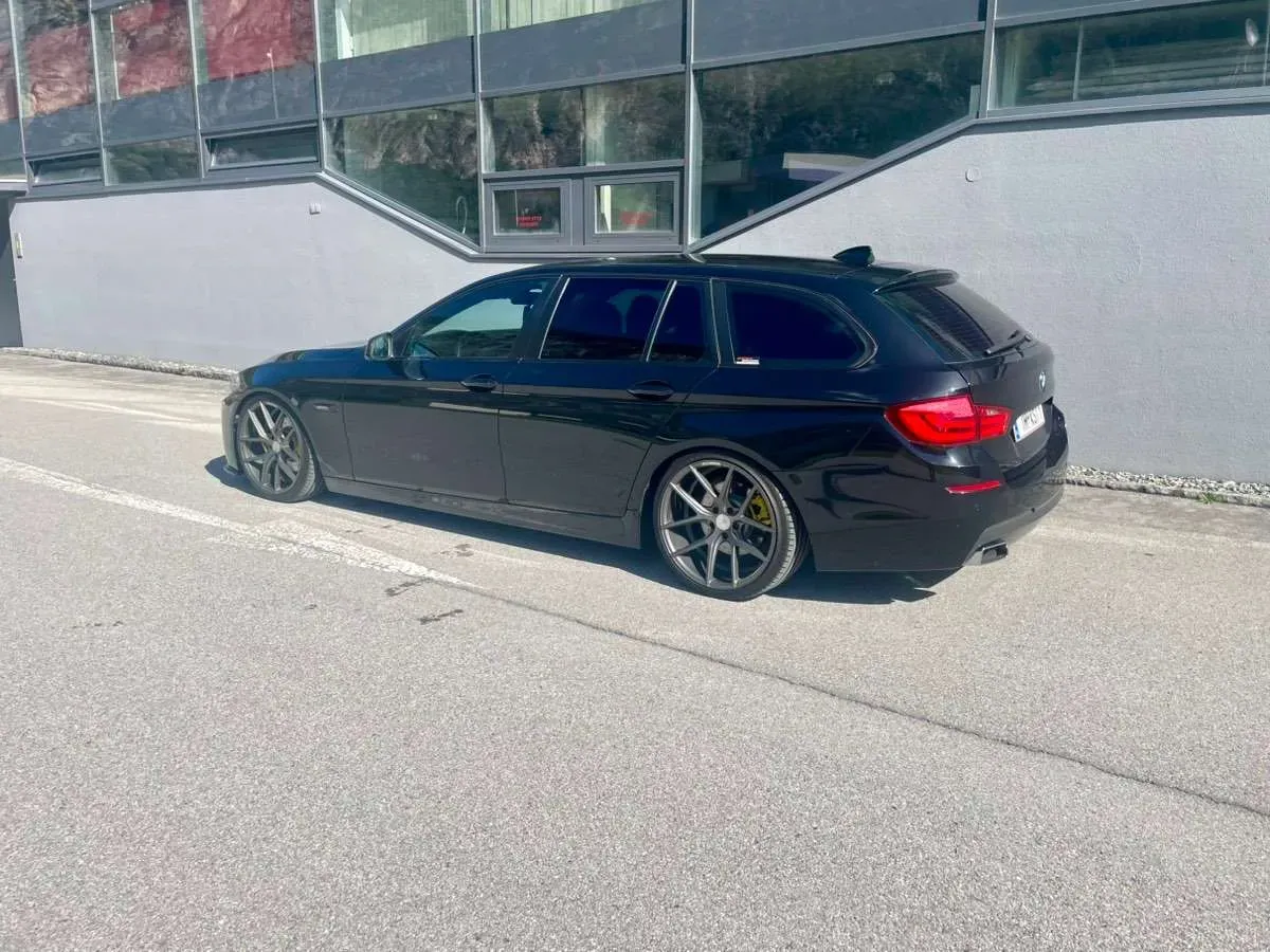 BMW 5 Series 2010 photo 3