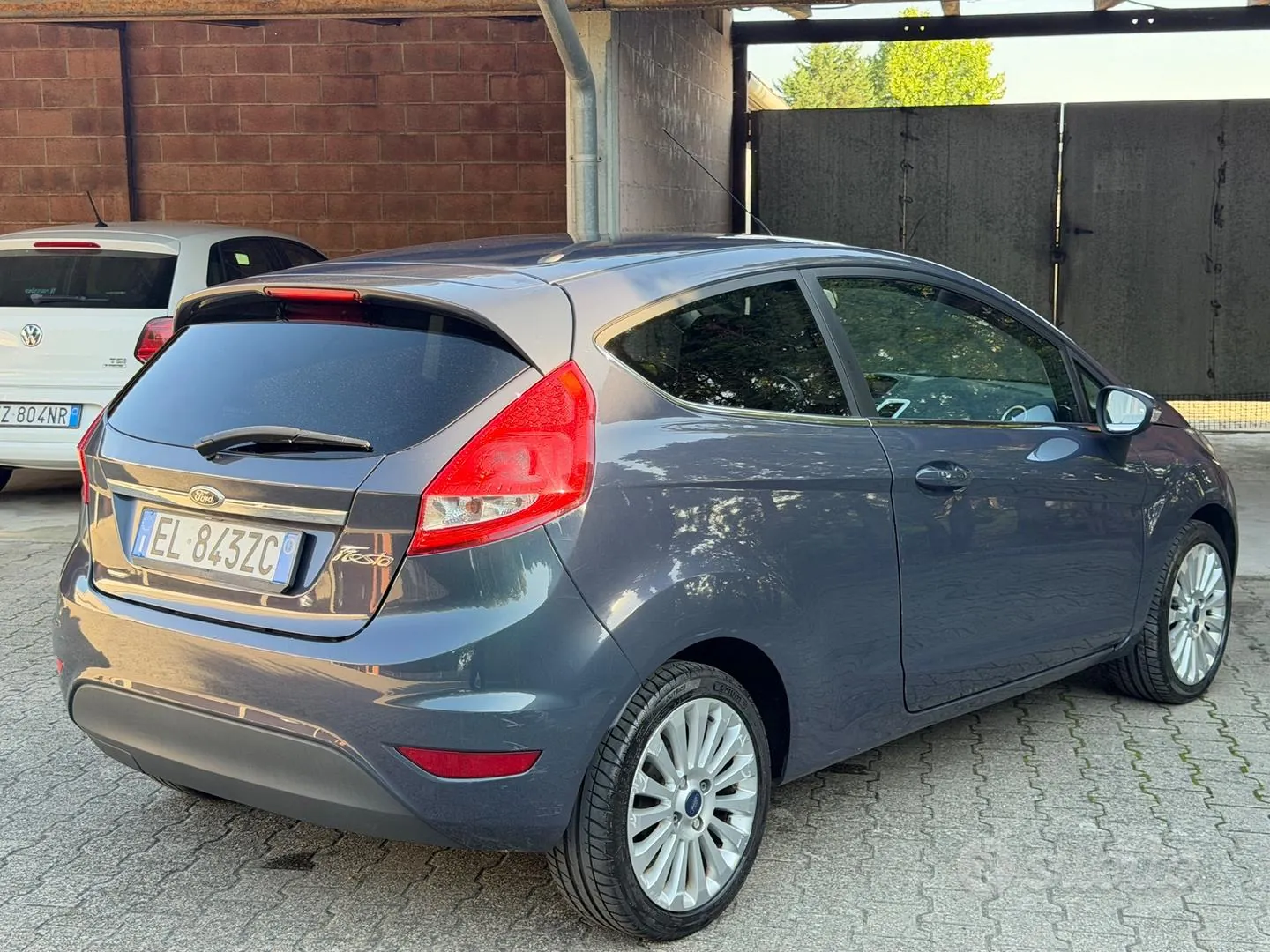 Ford Fiesta 2012 photo 4