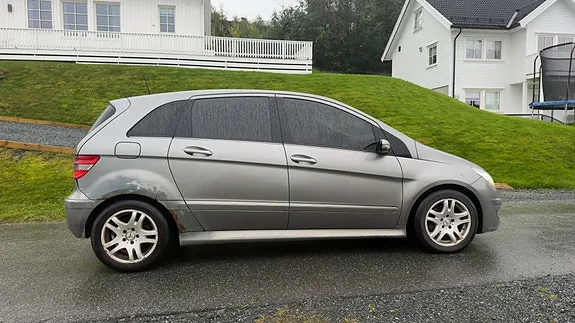 Mercedes-Benz B180 D