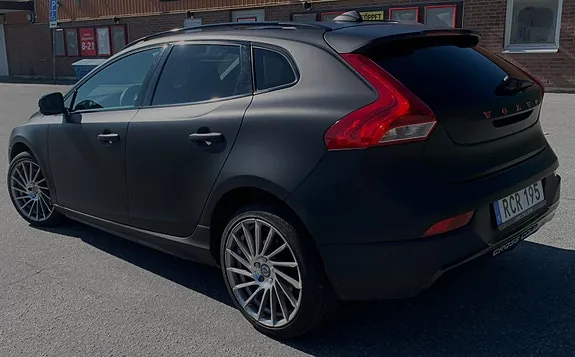 Volvo V40 Cross Country 2016 photo 3