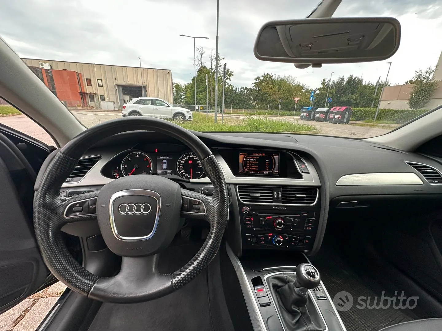 Audi A4 Avant 2010 photo 4