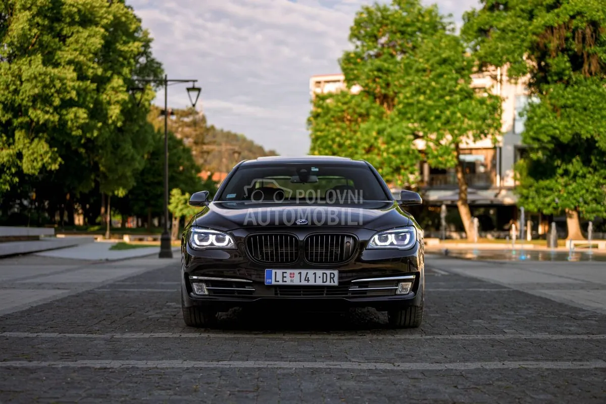 BMW 750 2013 photo 5