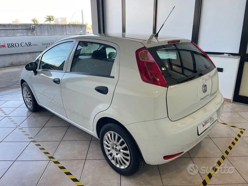 Fiat Punto 2016 photo 4