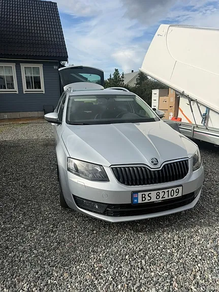 Skoda Octavia 2014 photo 2