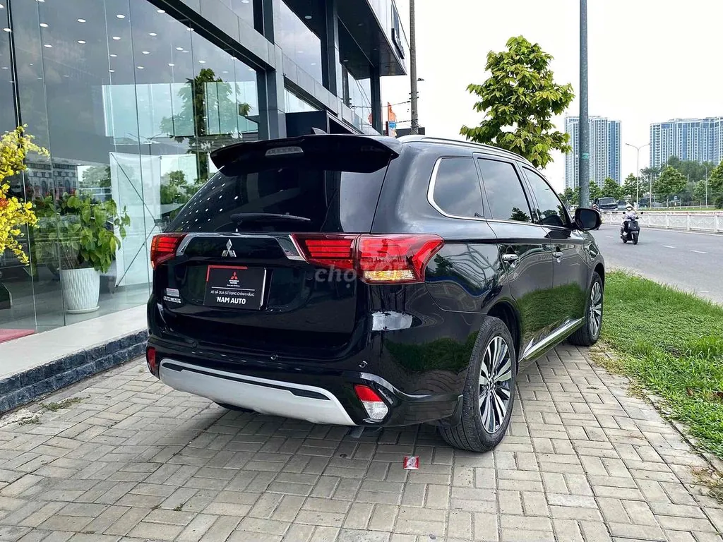 Mitsubishi Outlander 2023 photo 5