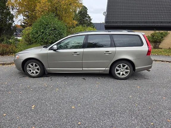 Volvo V70 2008 photo 5