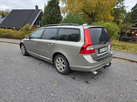 Volvo V70 2008 photo 2