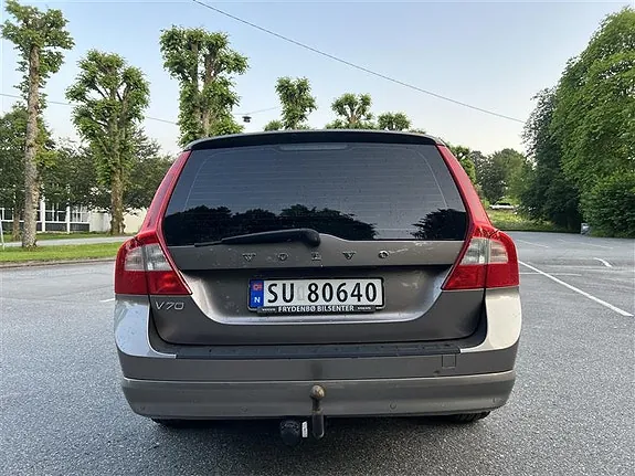 Volvo V70 2010 photo 4