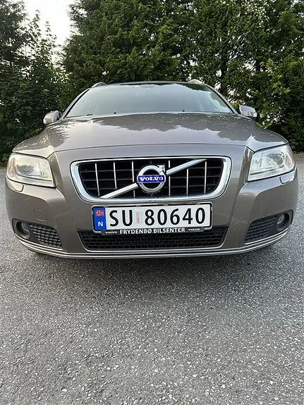 Volvo V70 2010 photo 3