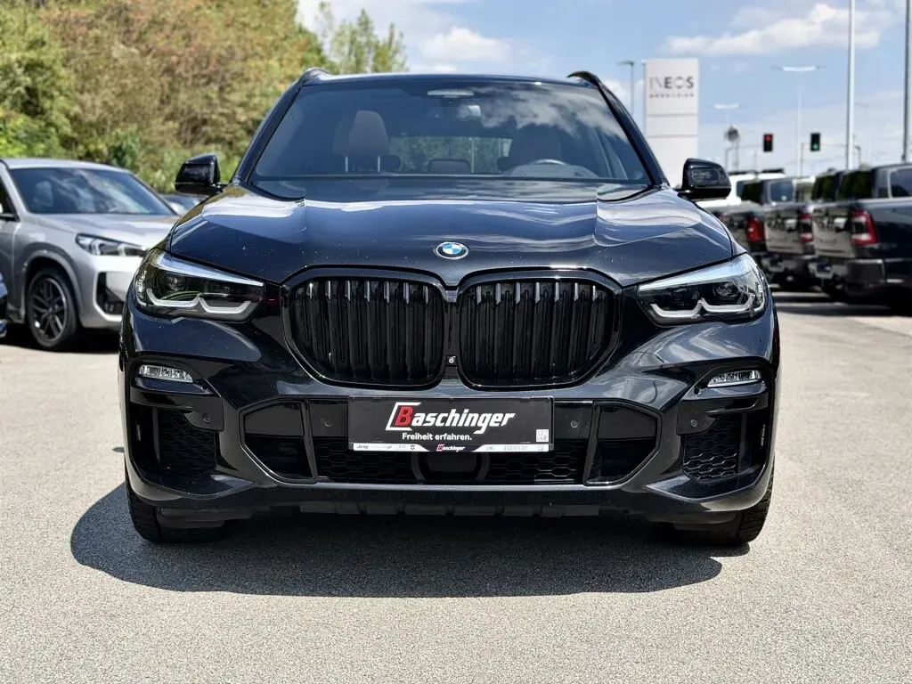 BMW X5 2021 photo 2