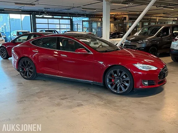 Tesla Model S 2015 photo 5