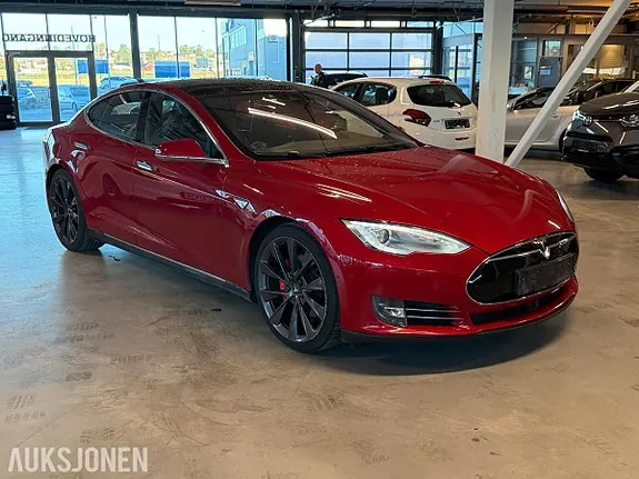 Tesla Model S 2015 photo 2