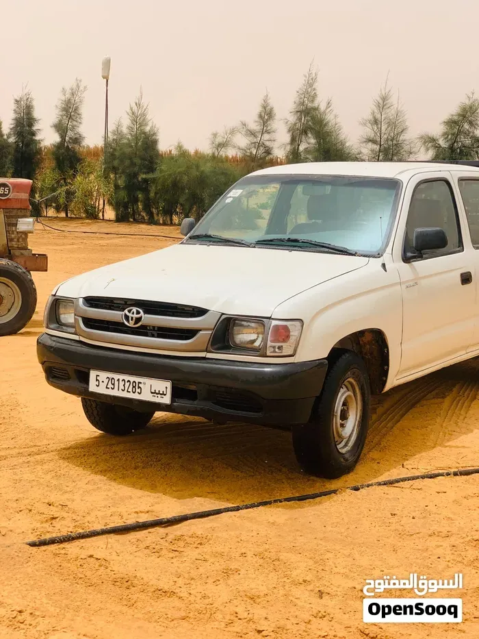 Toyota Hilux 2005 photo 5