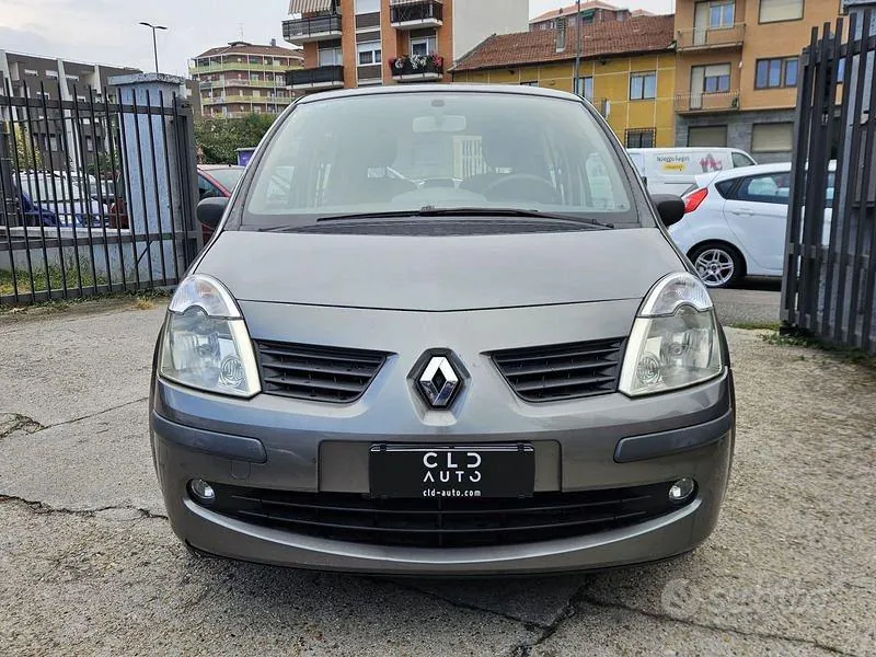 Renault Modus 2008 photo 2