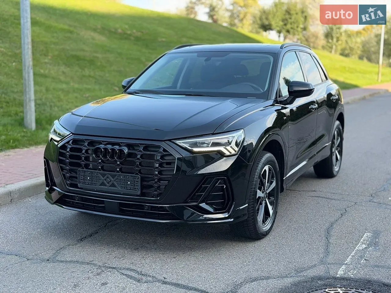 Audi Q3 2022 photo 3