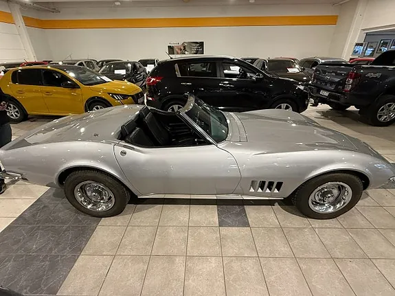 Chevrolet Corvette 1968 photo 2