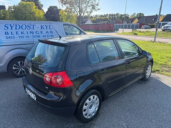 Volkswagen Golf V