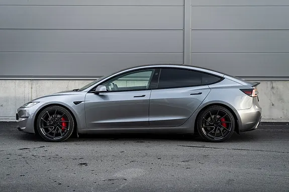 Tesla Model 3 2024 photo 5