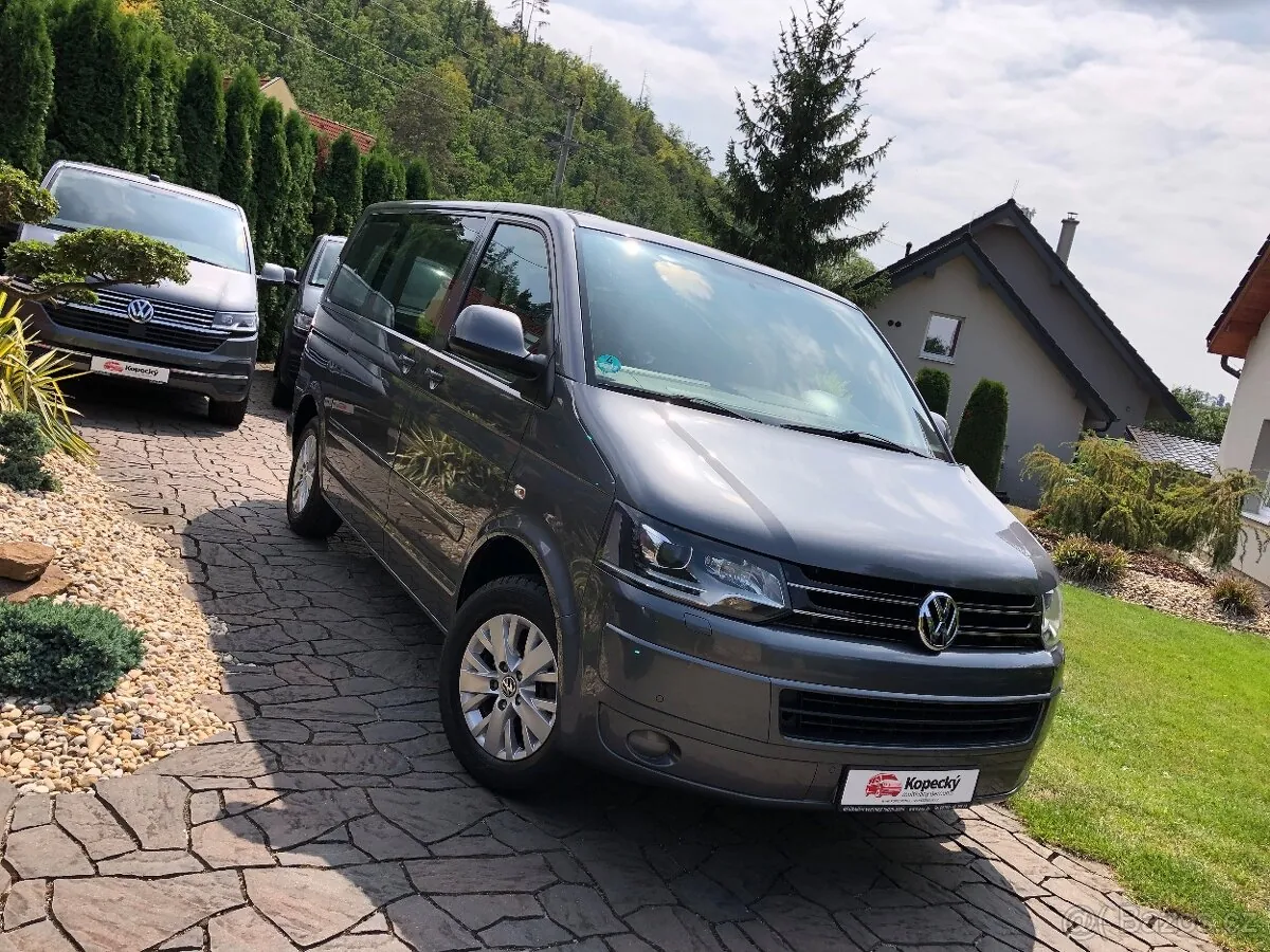 Volkswagen Multivan 2013 photo 5