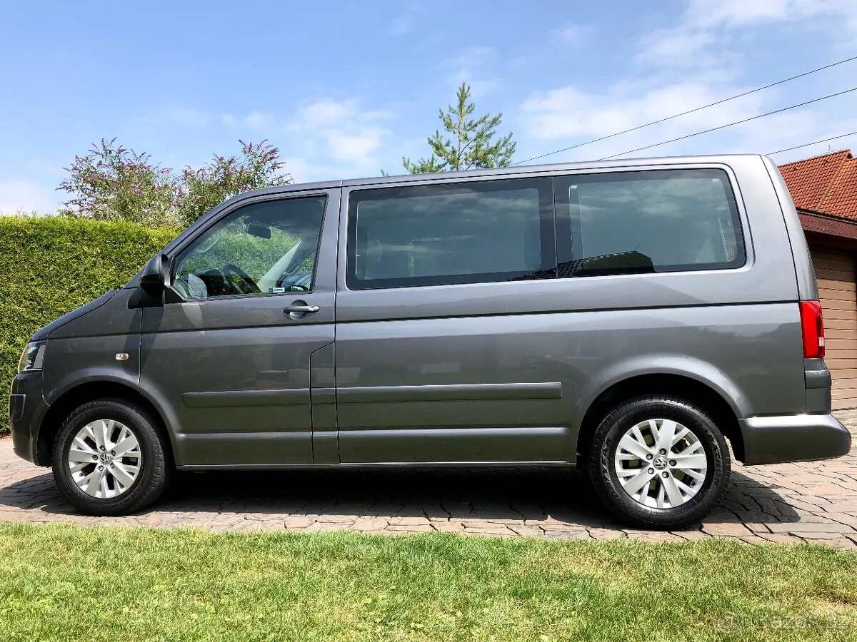 Volkswagen Multivan 2013 photo 3