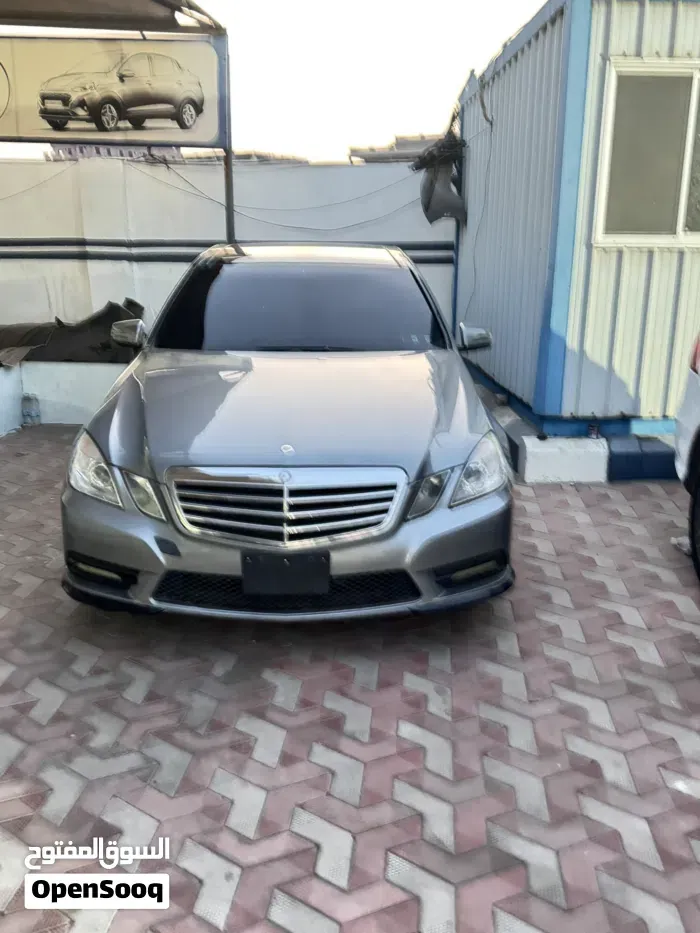 Mercedes-Benz E-Class 2010 photo 4