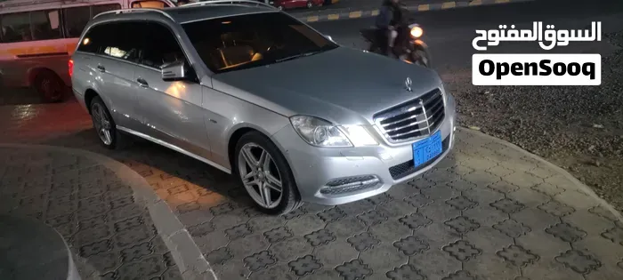 Mercedes-Benz E-Class 2010 photo 5