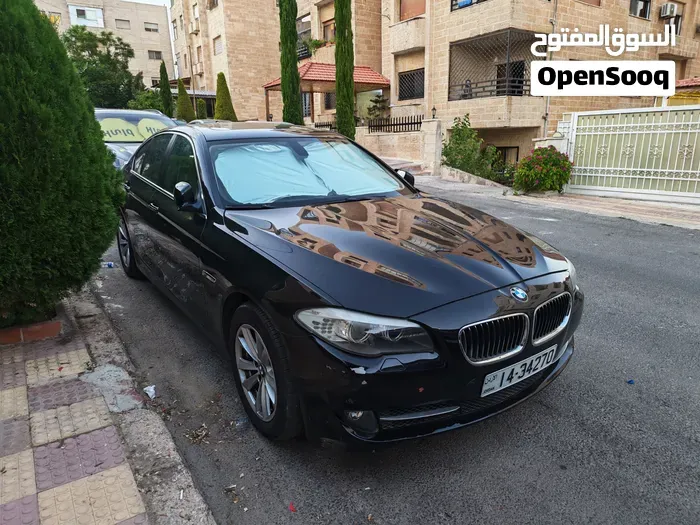 BMW 5 Series 2012 photo 2