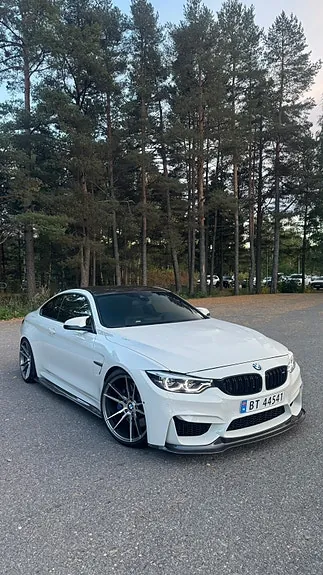 BMW M4 2015 photo 2