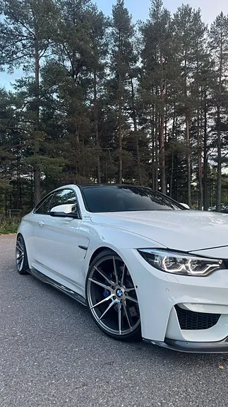 BMW M4 2015 photo 3