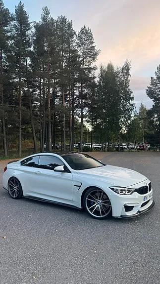 BMW M4 2015 photo 5