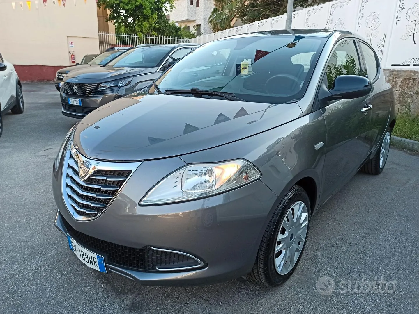 Lancia Ypsilon