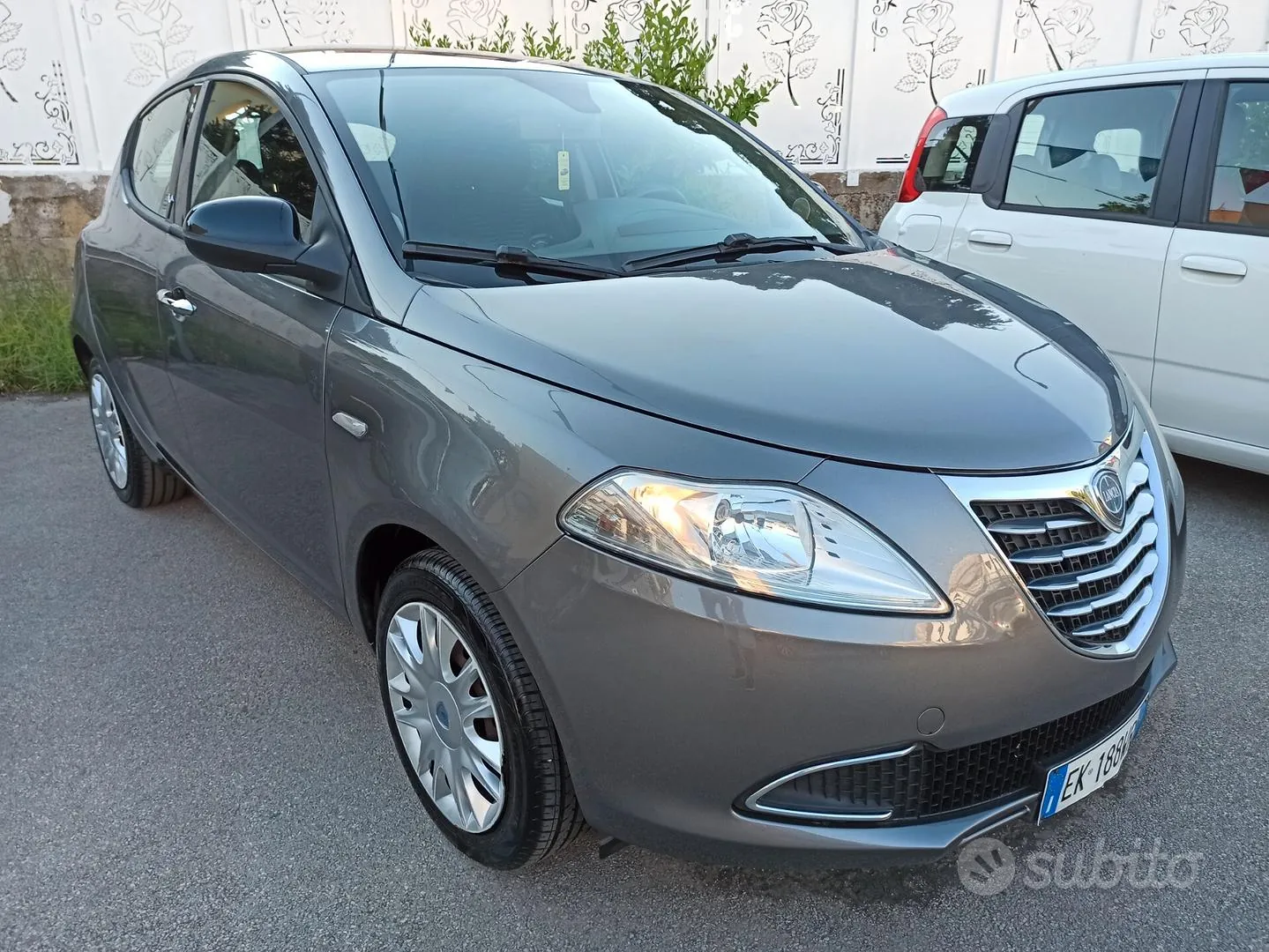 Lancia Ypsilon 2011 photo 2