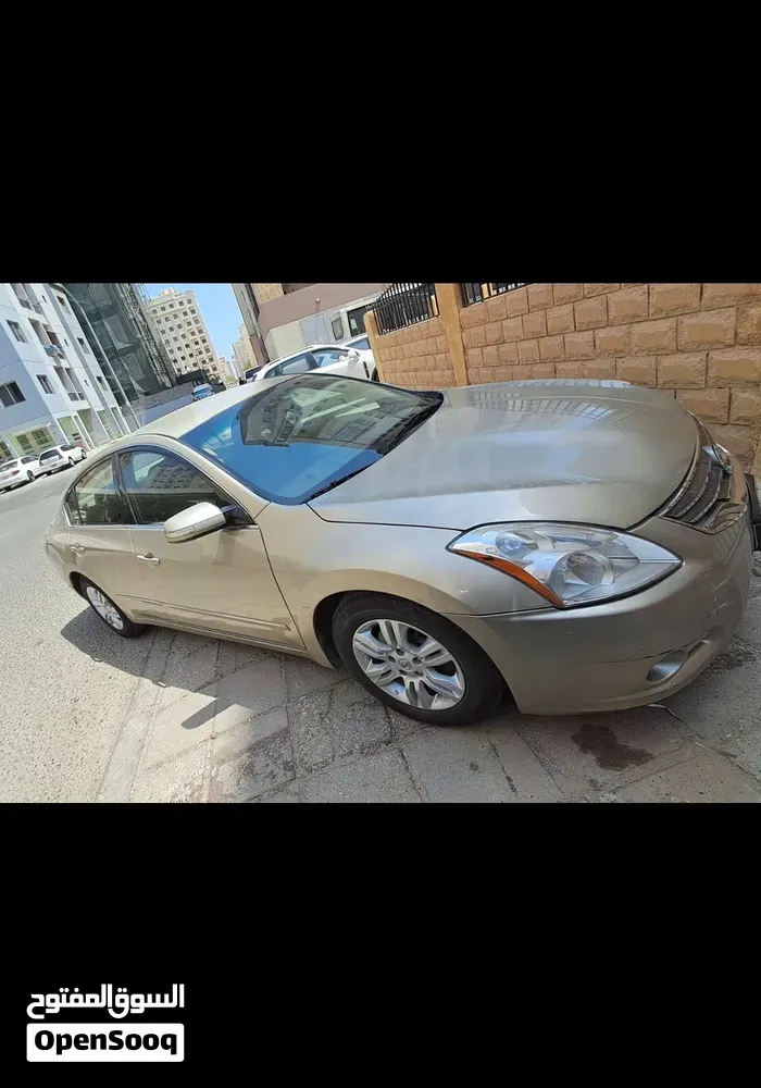 Nissan Altima