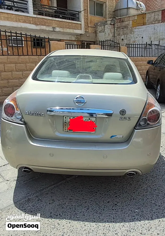 Nissan Altima 2010 photo 4
