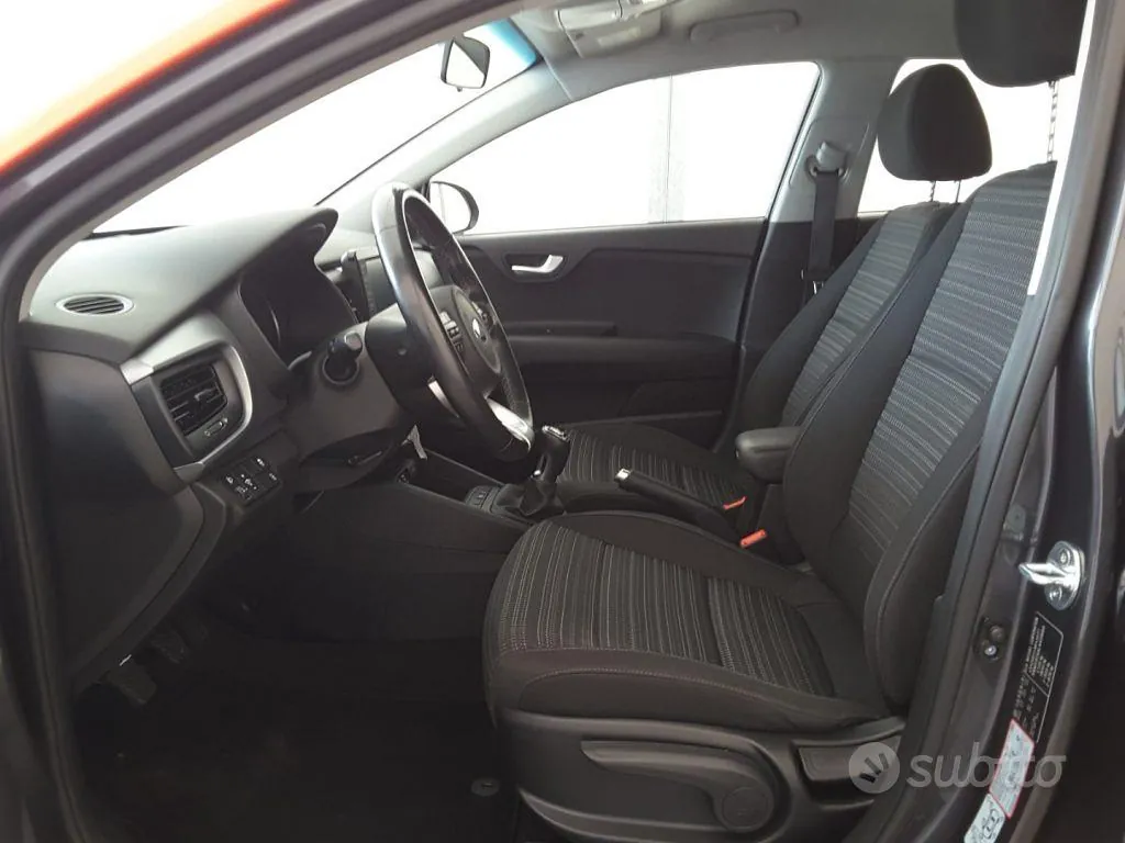 Kia Stonic 2020 photo 5