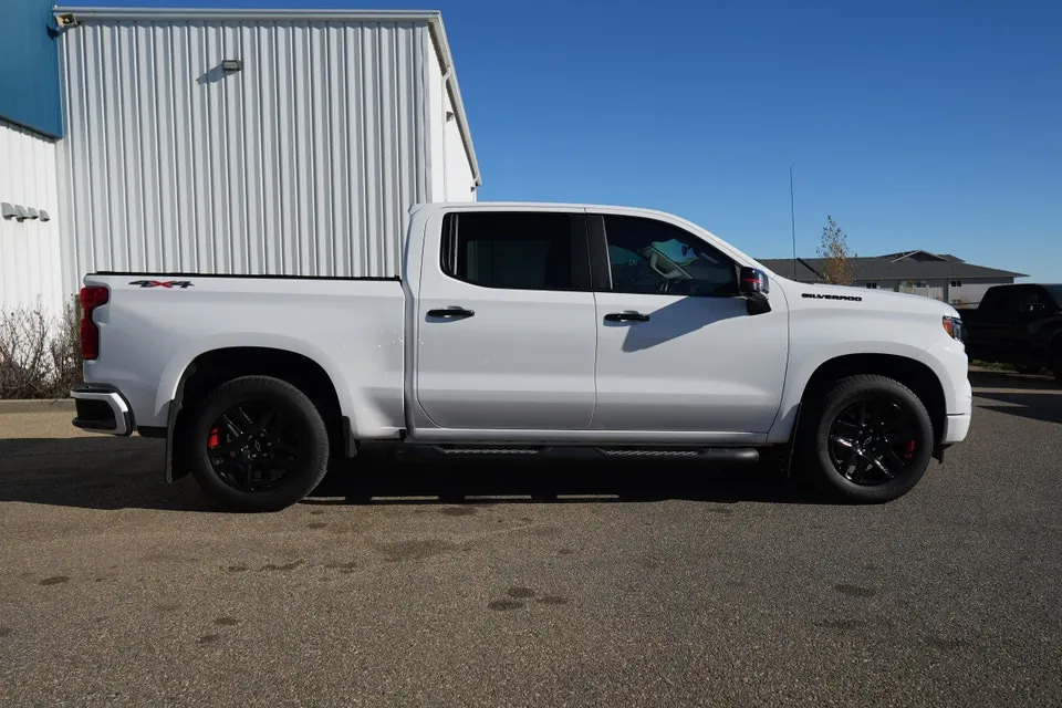 Chevrolet Silverado 1500 2025 photo 4